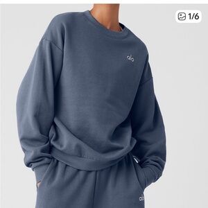 ALO Yoga Accolade Crewneck, Bluestone